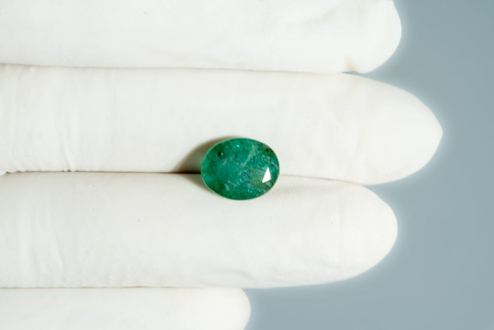 
                    
                      Natural Zambian Emerald (Panna) 4.97 Carats - Media 4
                    
                  
