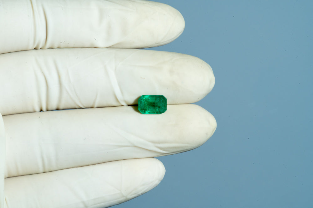 
                    
                      Natural Zambian Emerald (Panna) 2.28 Carats - Media 4
                    
                  