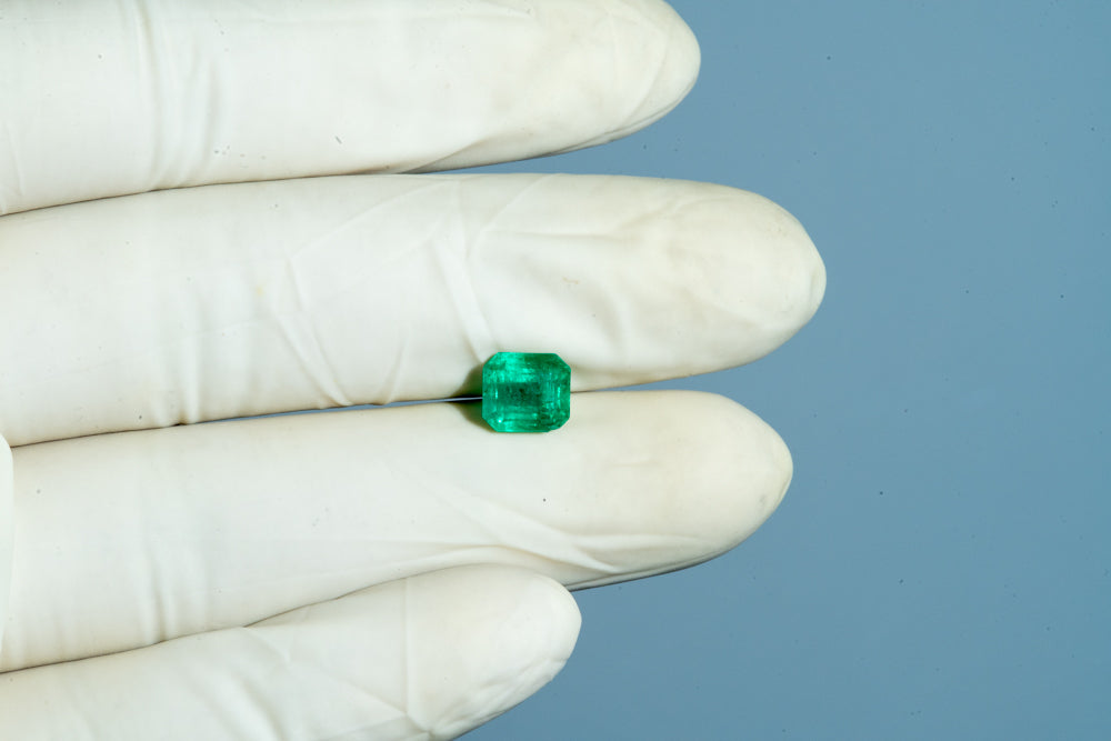 
                    
                      Natural Zambian Emerald (Panna) 2.21 Carats - Media 4
                    
                  