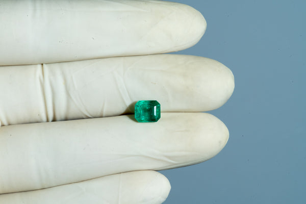 Natural Zambian Emerald (Panna) 1.96 Carats - Media 3