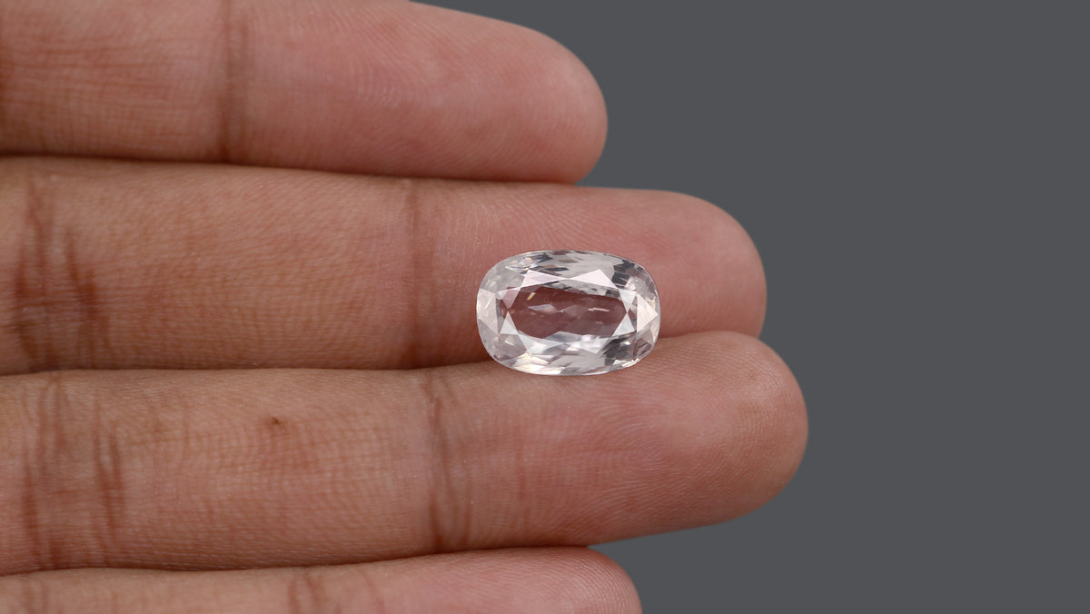 Natural Zircon 11.07 Carats / 12.3 Ratti