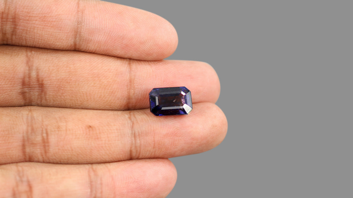 Natural Iolite(Neeli) 6.47 Carats /7.19 Ratti