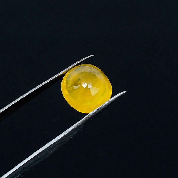 Yellow Sapphire - 8.69 Carats