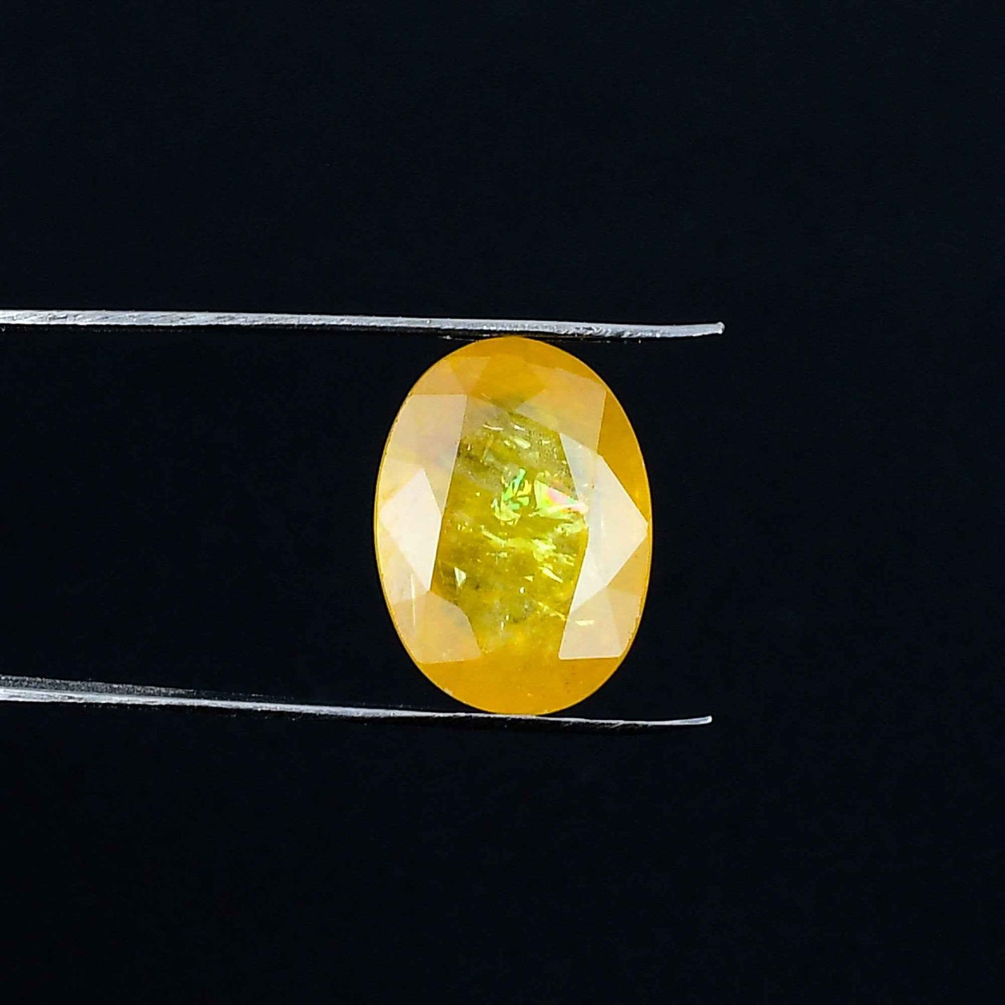 Yellow Sapphire - 4.35 Carats