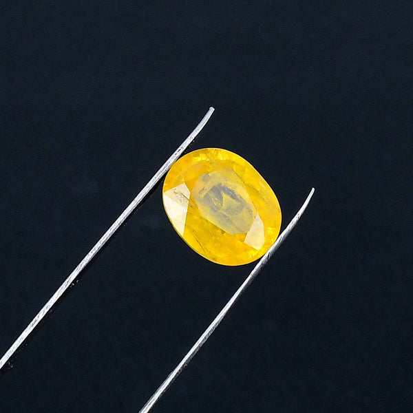 Yellow Sapphire - 5.17 Carats