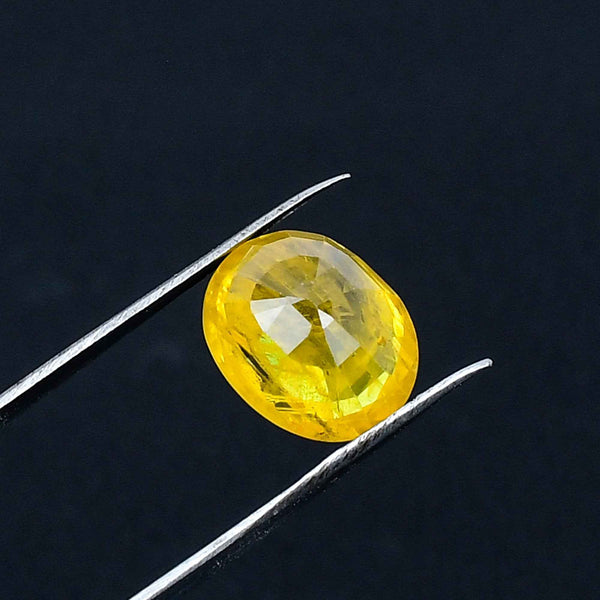 Yellow Sapphire - 5.17 Carats