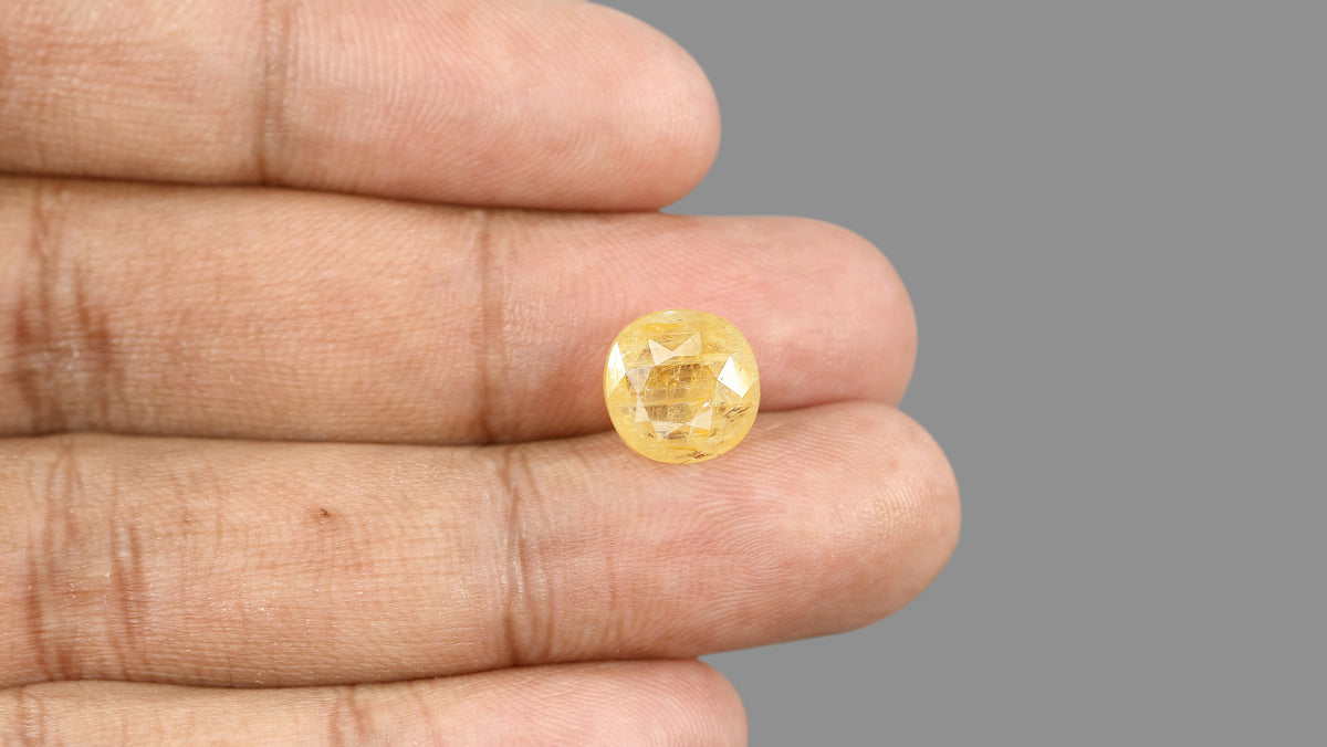 Natural Yellow Sapphire (Pukhraj) 6.80 Carats