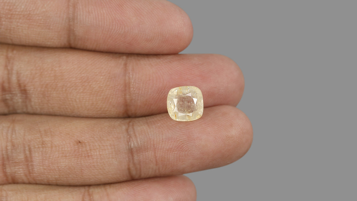 Natural Yellow Sapphire (Pukhraj) 5.92 Carats