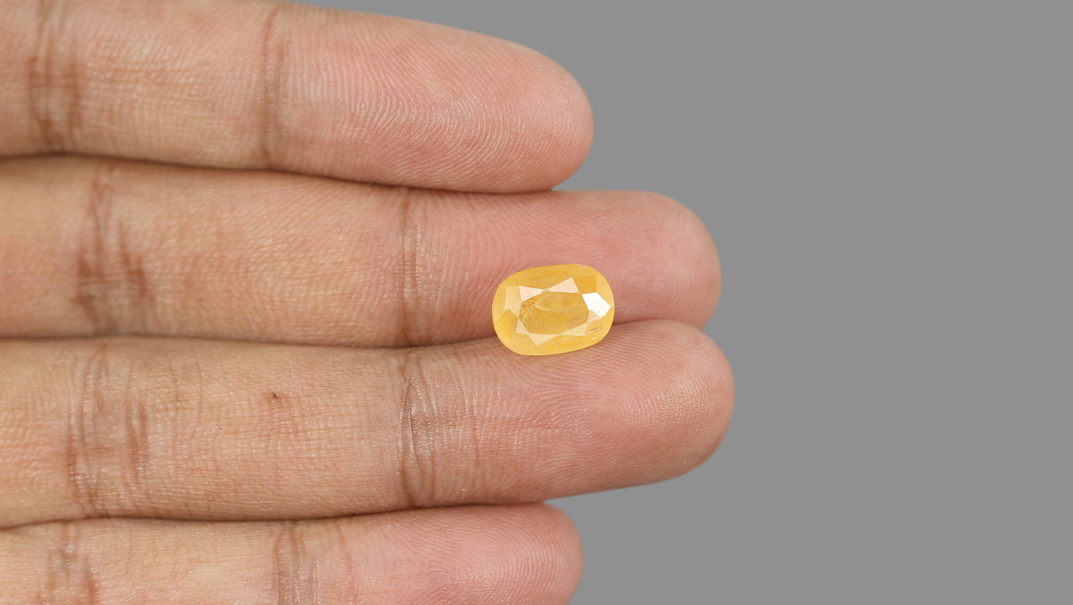 Natural Yellow Sapphire (Pukhraj) 6.38 Carats