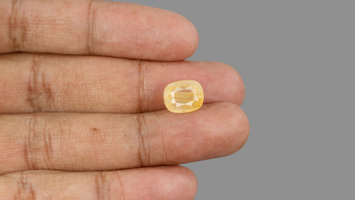 Natural Yellow Sapphire (Pukhraj) 6.30 Carats