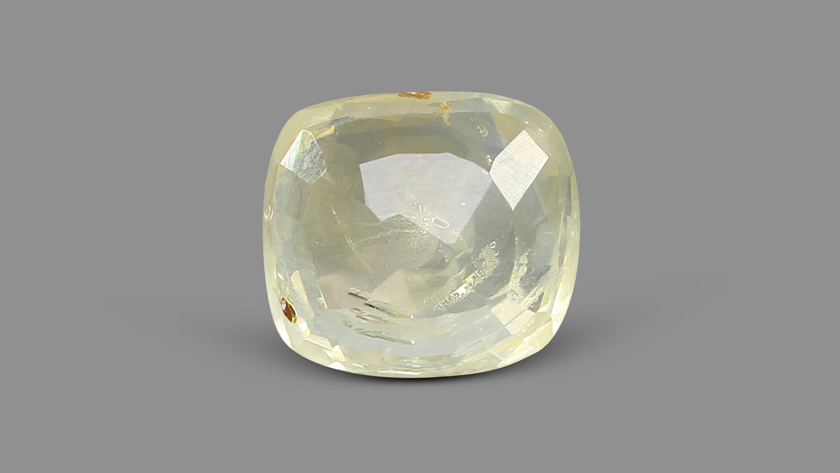 Natural Yellow Sapphire (Pukhraj) 3.90 Carats