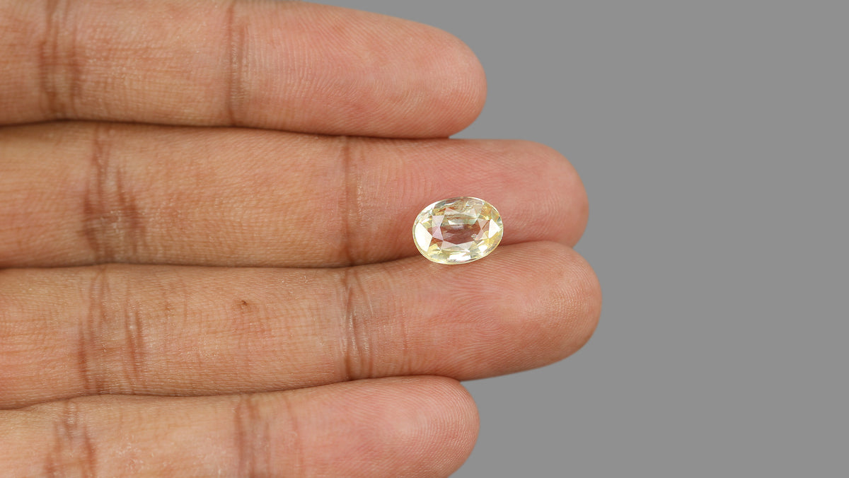 Natural Yellow Sapphire (Pukhraj) 5.02 Carats