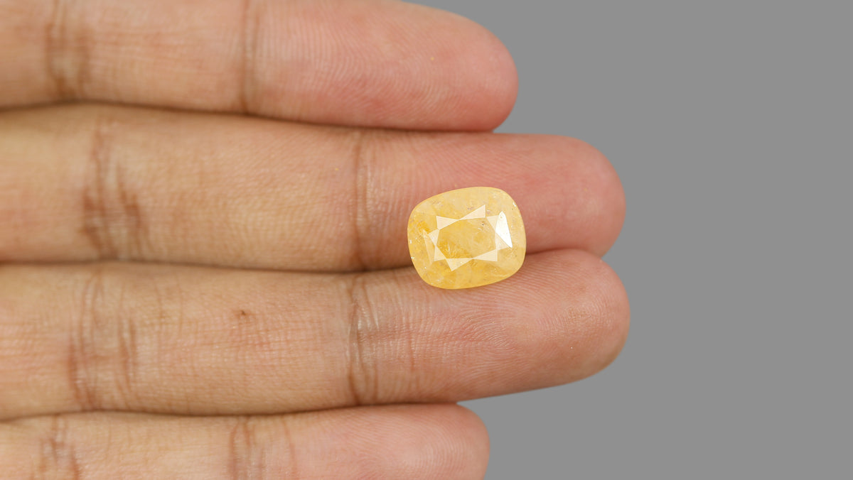 Natural Yellow Sapphire (Pukhraj) 10.04 Carats