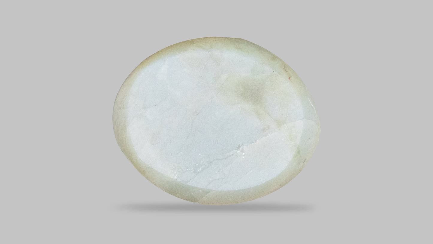 NATURAL CAT'S EYE (Lehsuniya) 8.24 Carats - Media 2
