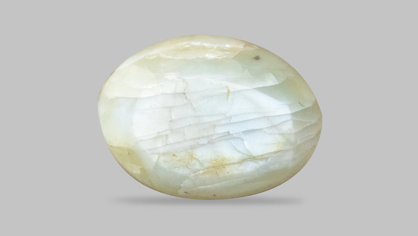 NATURAL CAT'S EYE (Lehsuniya) 9.51 Carats - Media 2