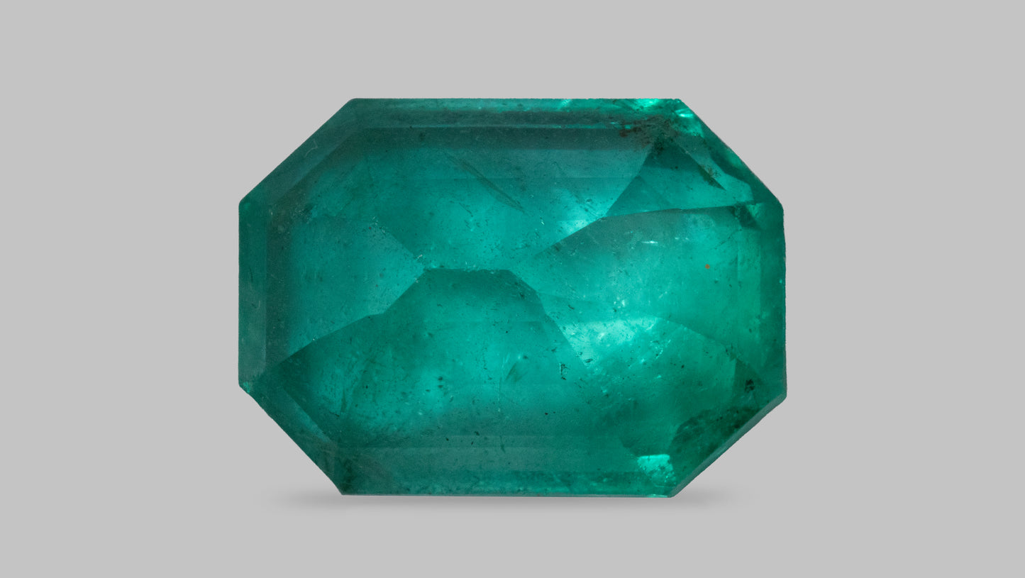 Minor Oil Natural Zambian Emerald (Panna) 8.52 Carats - Media 2