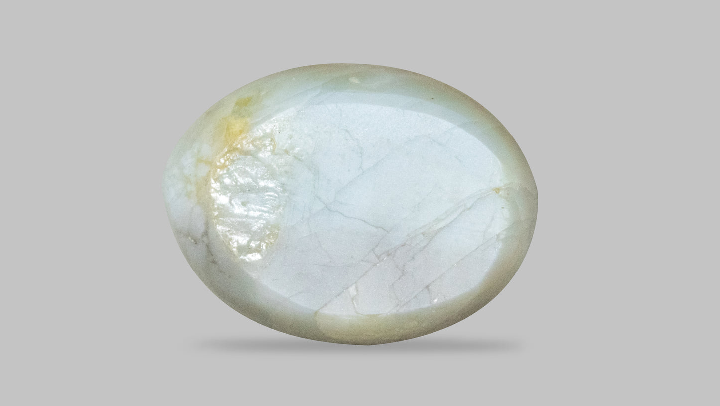 NATURAL CAT'S EYE (Lehsuniya) 12.36 Carats - Media 2