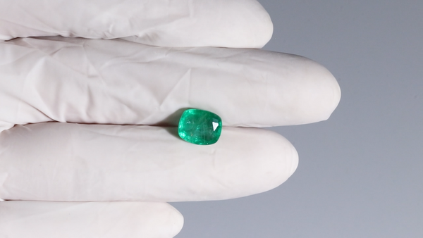 Natural Zambian Emerald (Panna) 3.67 Carats - Media 4