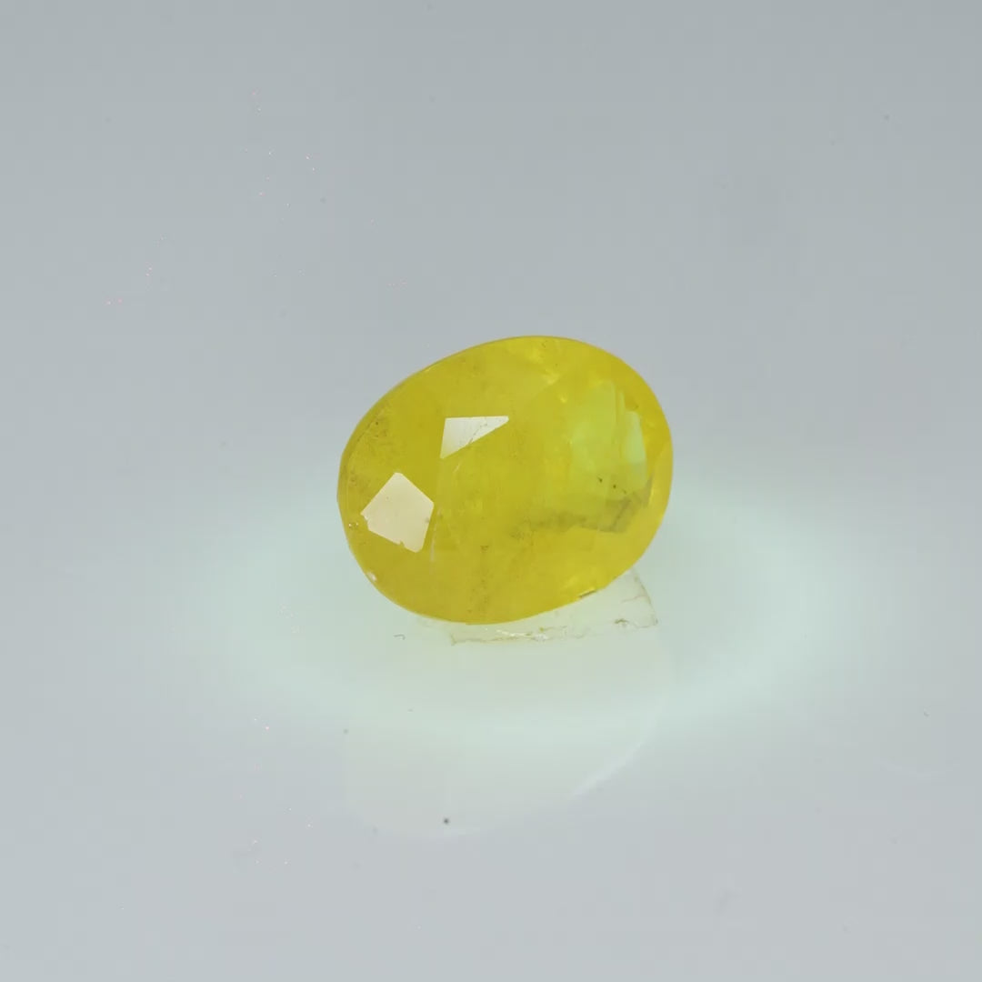 Natural Yellow Sapphire - 4.28 Carats
