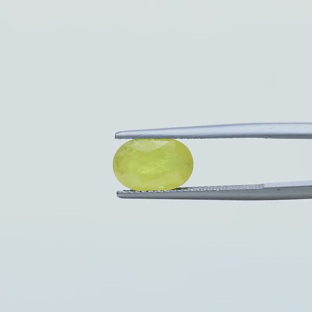 Yellow Sapphire - 3.72 Carats