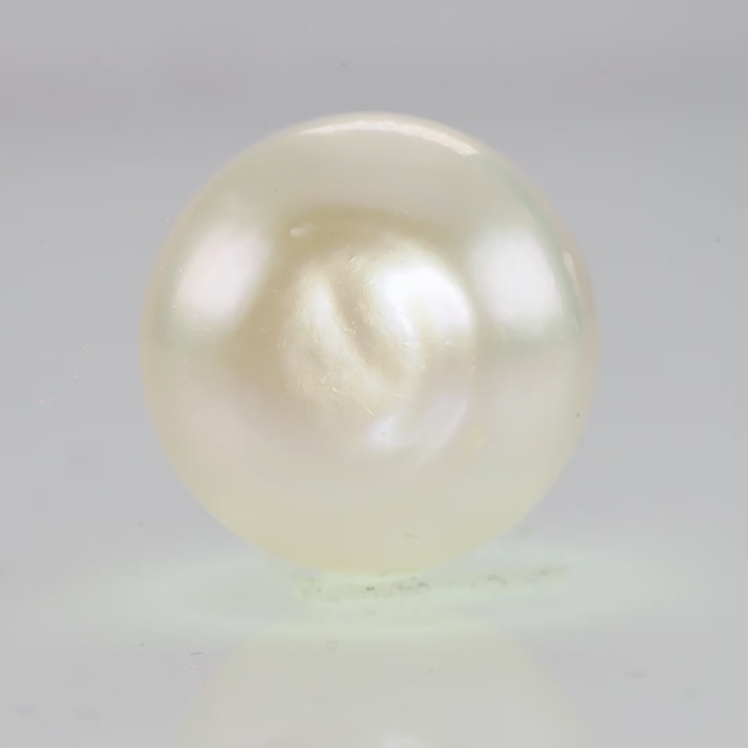 South Sea Pearl ( Golden) - 4.59 Carats