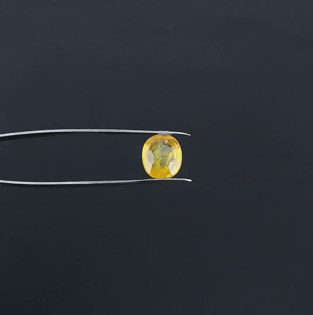 Yellow Sapphire - 4.36 Carats