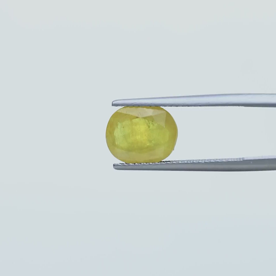 Yellow Sapphire - 4.62 Carats