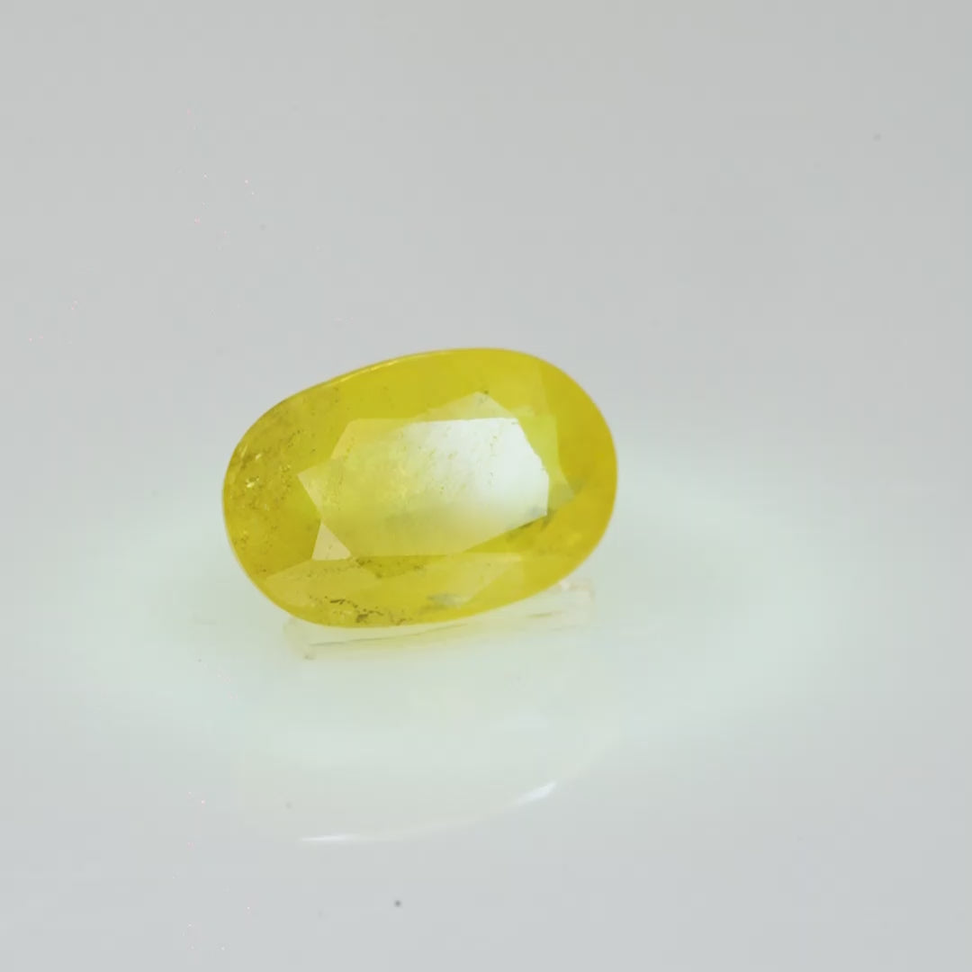 Natural Yellow Sapphire - 2.71 Carats