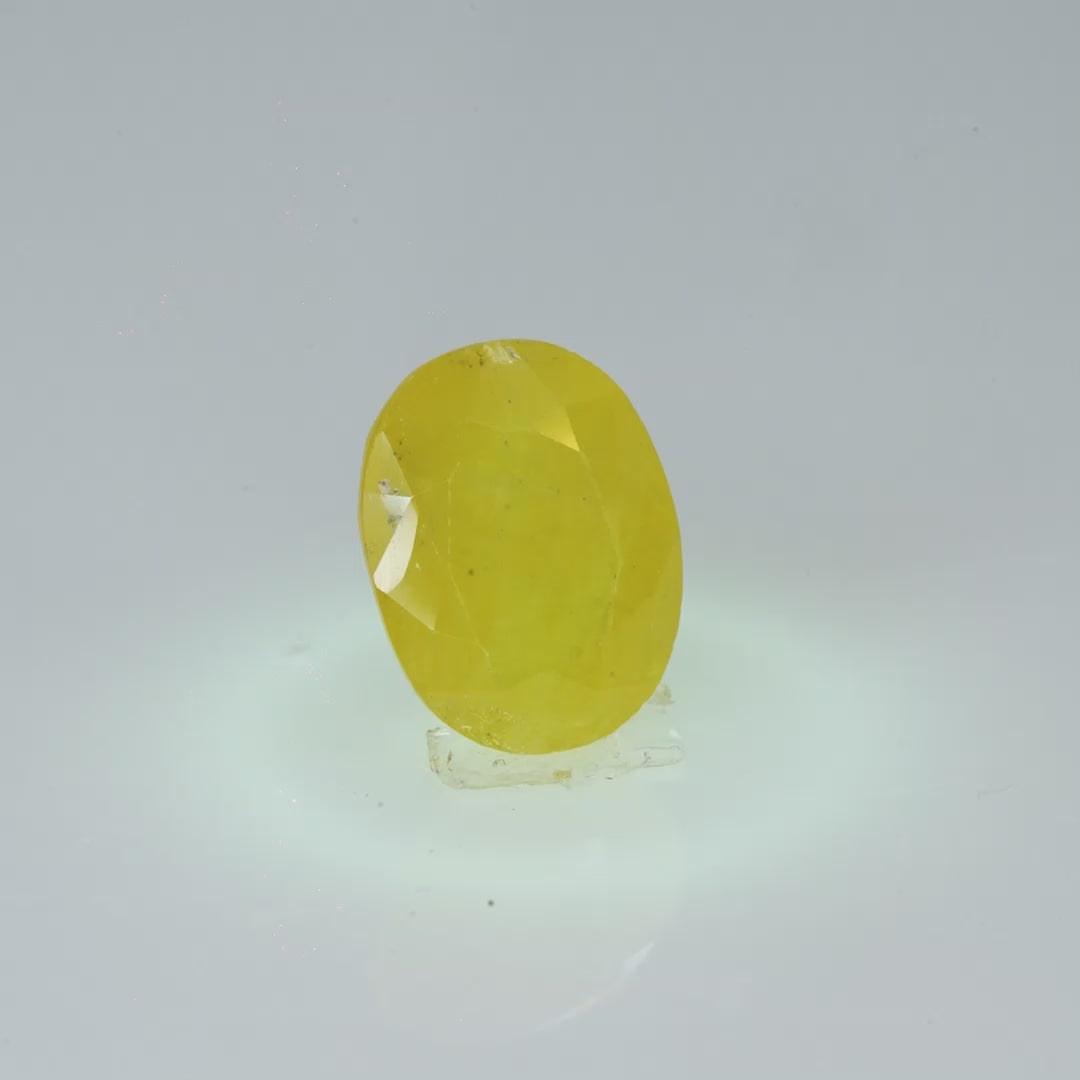 Natural Yellow Sapphire - 4.56 Carats