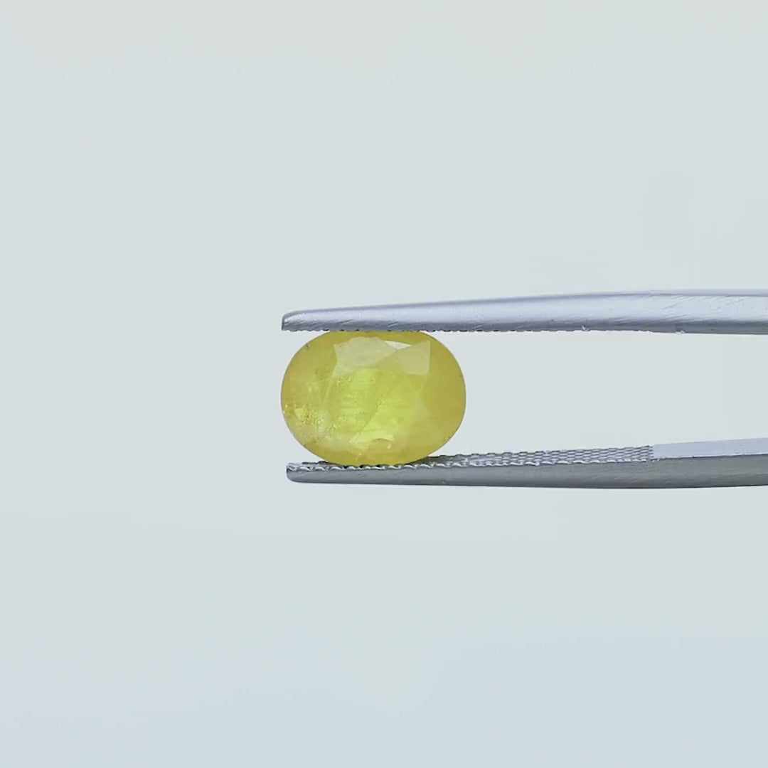 Yellow Sapphire - 3.28 Carats